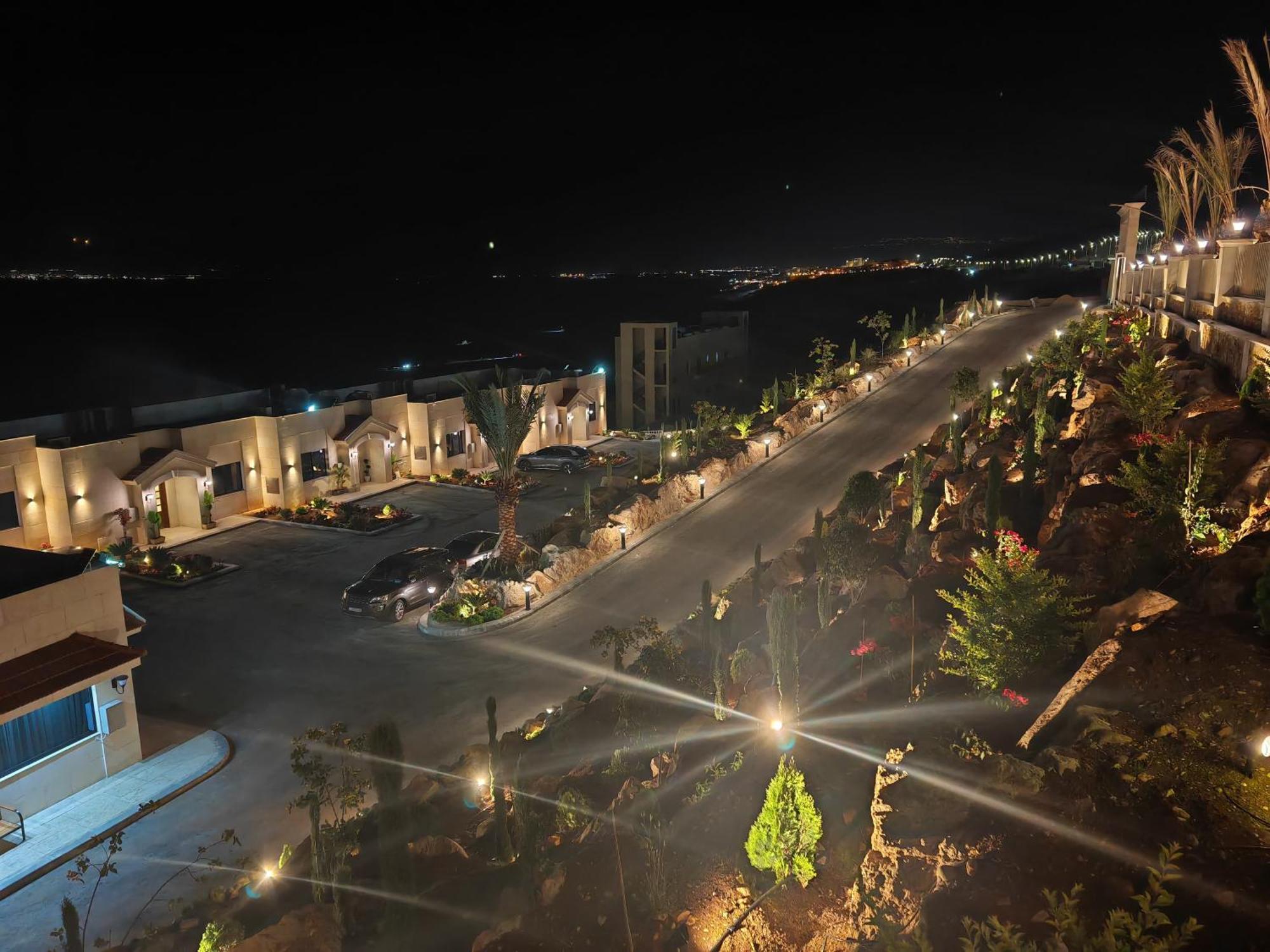 Sea Gate Resort Sweimeh エクステリア 写真
