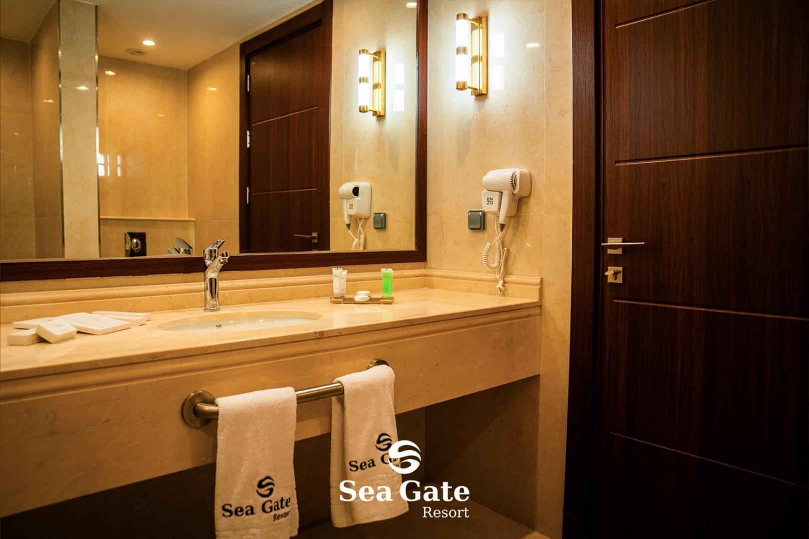Sea Gate Resort Sweimeh エクステリア 写真