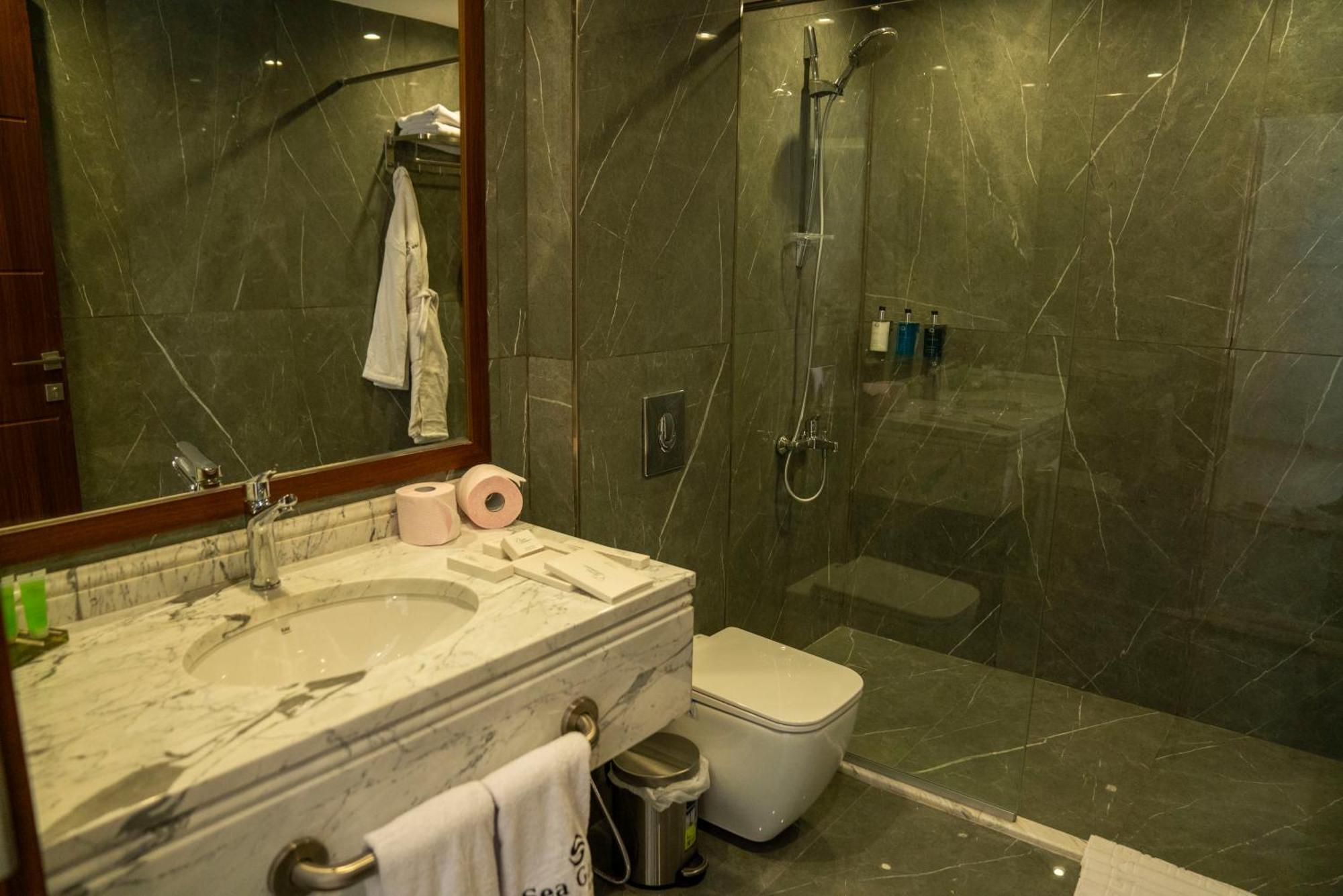 Sea Gate Resort Sweimeh エクステリア 写真